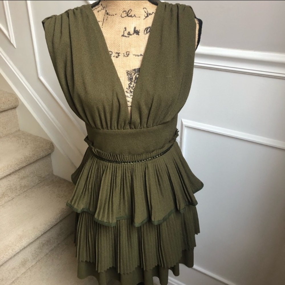 Olive green ruffle tiered dress - Picture 3 of 7
